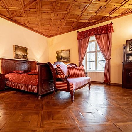 Penzion Cosmopolitan Ii. Banská Štiavnica Szoba fotó