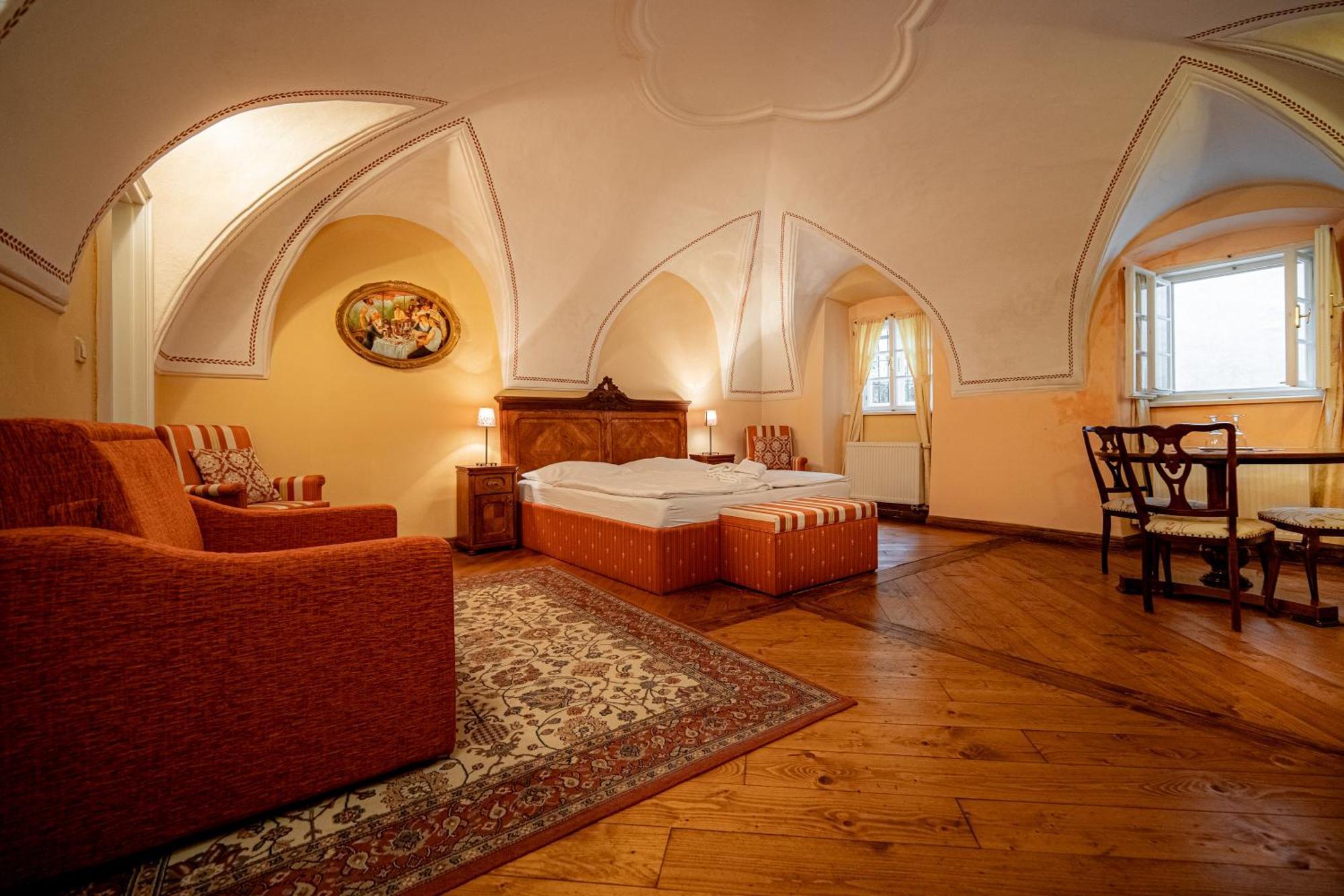 Penzion Cosmopolitan Ii. Banská Štiavnica Szoba fotó