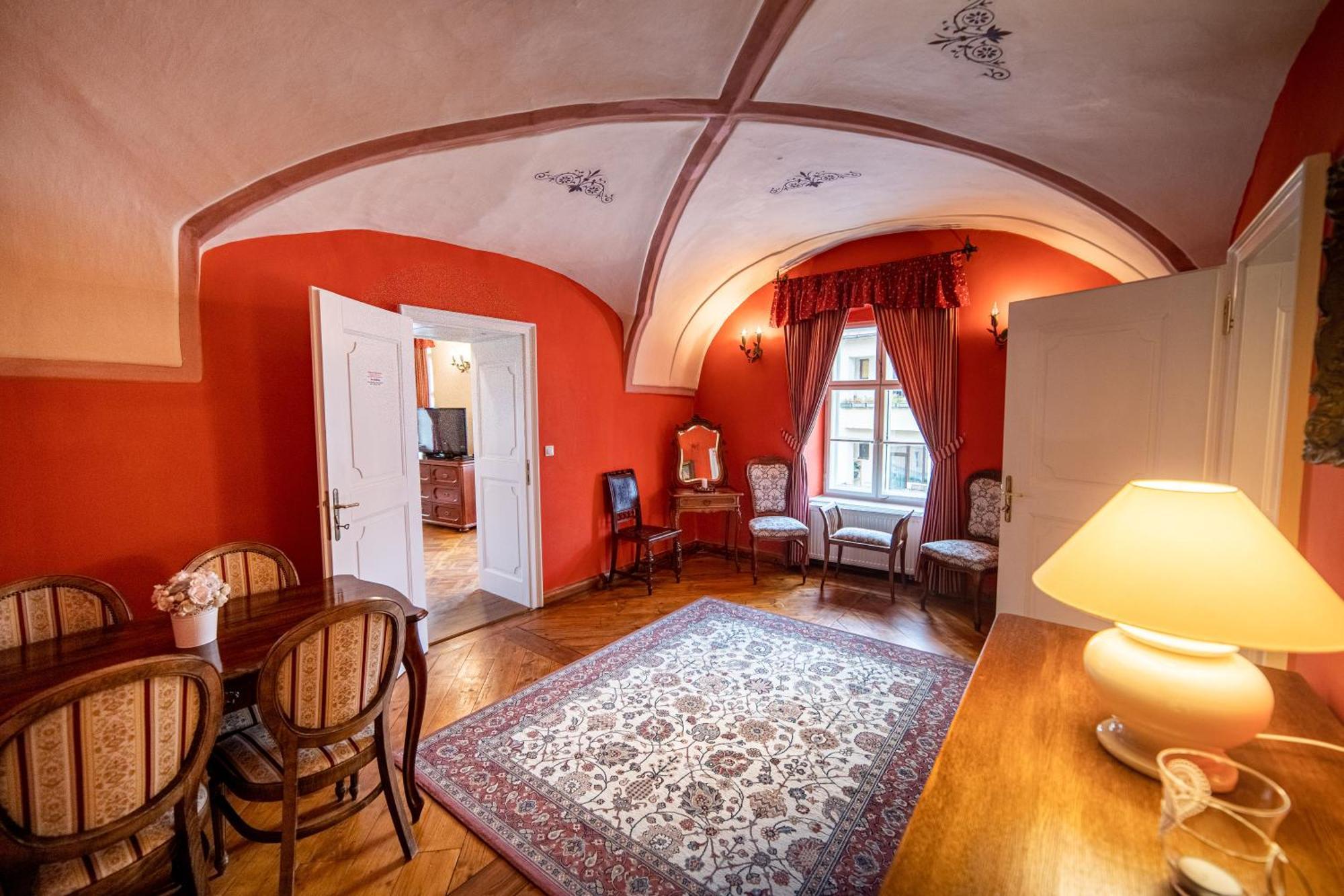 Penzion Cosmopolitan Ii. Banská Štiavnica Szoba fotó