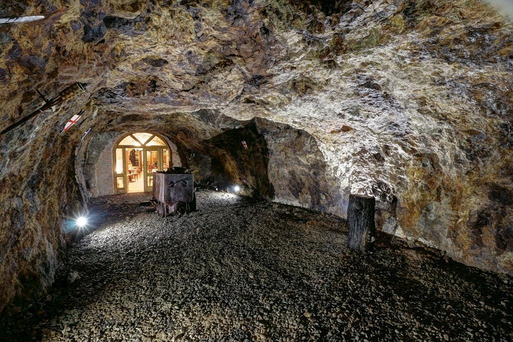 Penzion Cosmopolitan Ii. Banská Štiavnica Kültér fotó